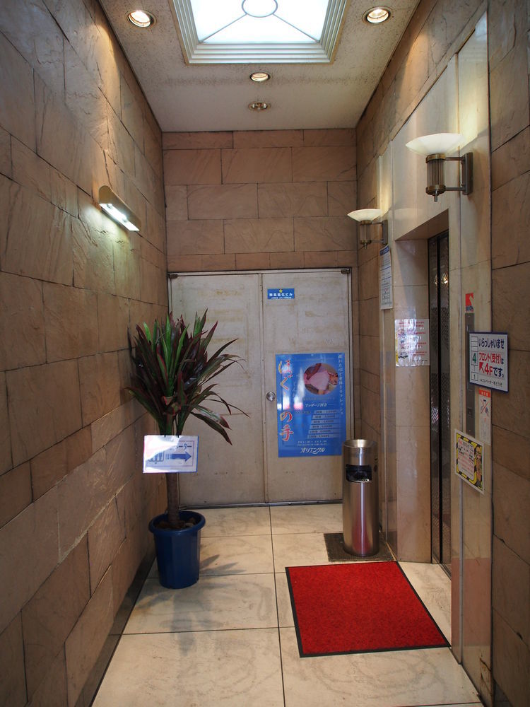 Ueno Station Oriental 1 Male Only Tóquio